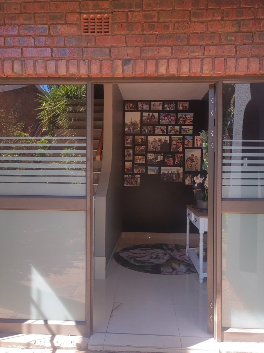 4 Bedroom Property for Sale in Hillcrest Northern Cape